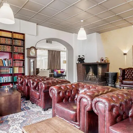Western Gyldenlove Hotel